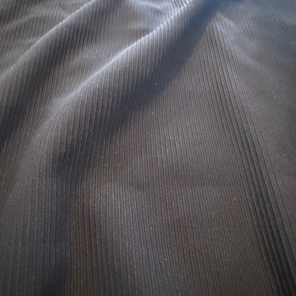 My Outfit Online Figure Texture One Piece Swimsuit in Black - Picture 8 of 8